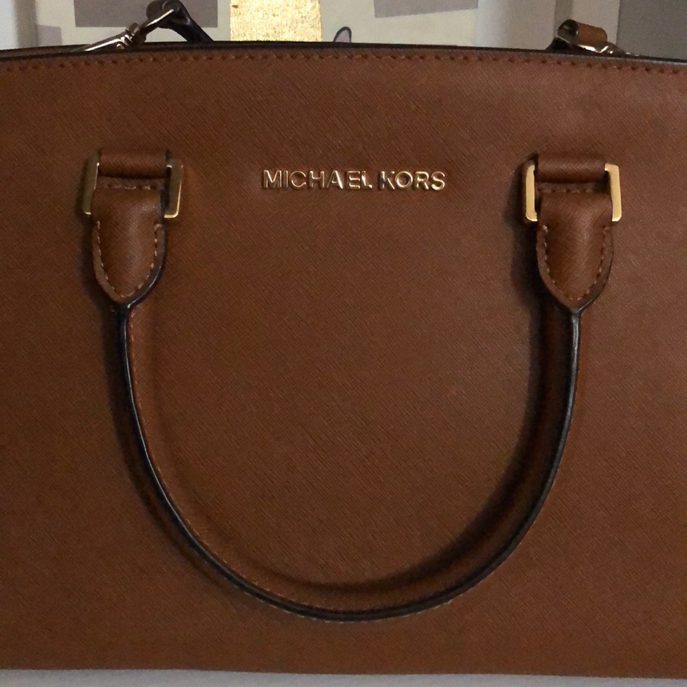 Michael kors bag and wallet - Picture 2 of 16